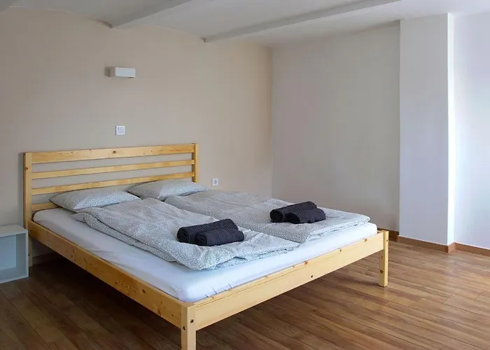 Amande House & בית נופש פוניארצוושהג'